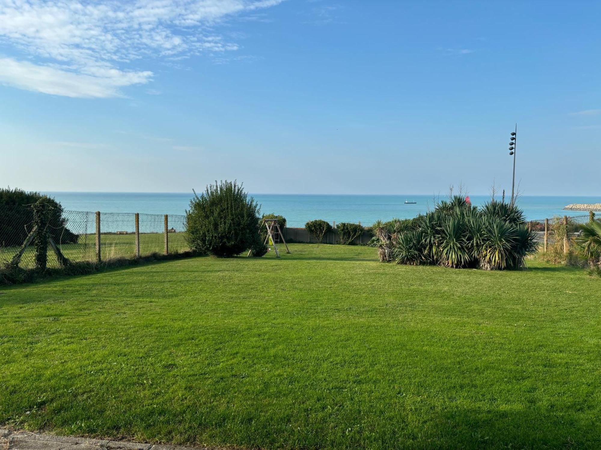 Apartamento The Lok Saint-Martin-en-Campagne Exterior foto